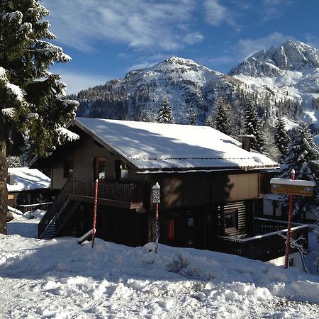 Haus Petra Villa Sonnenalpe Nassfeld Bagian luar foto